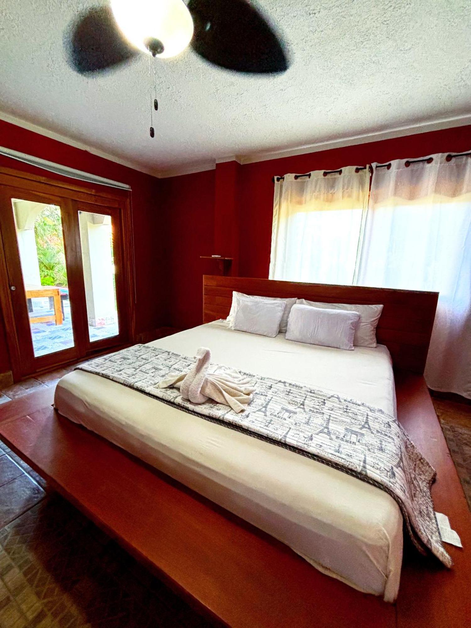 Royal Palm Retreat Apartment Cabrera ภายนอก รูปภาพ
