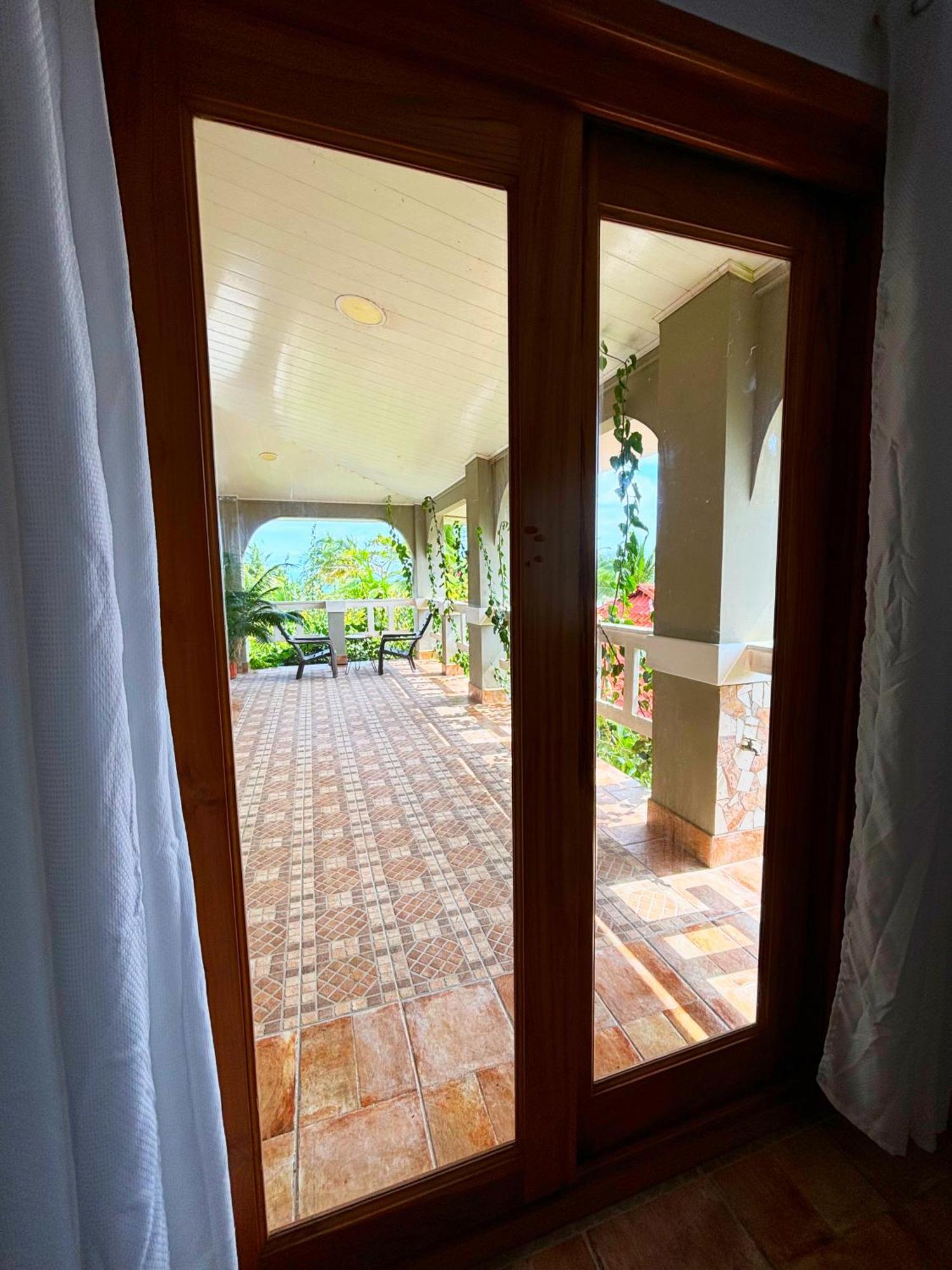 Royal Palm Retreat Apartment Cabrera ภายนอก รูปภาพ